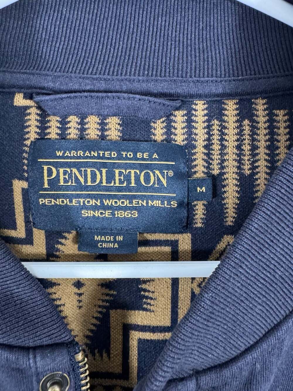 Pendleton Men's Navy Blue Cotton Bomber Jacket with Native Pattern Lining Size M - Picture 2 of 11